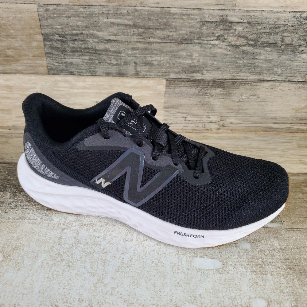 New Balance Fresh Foam Arishi V4 Mens Shoes Sz 8.5 D Black Gray Beige Sneakers